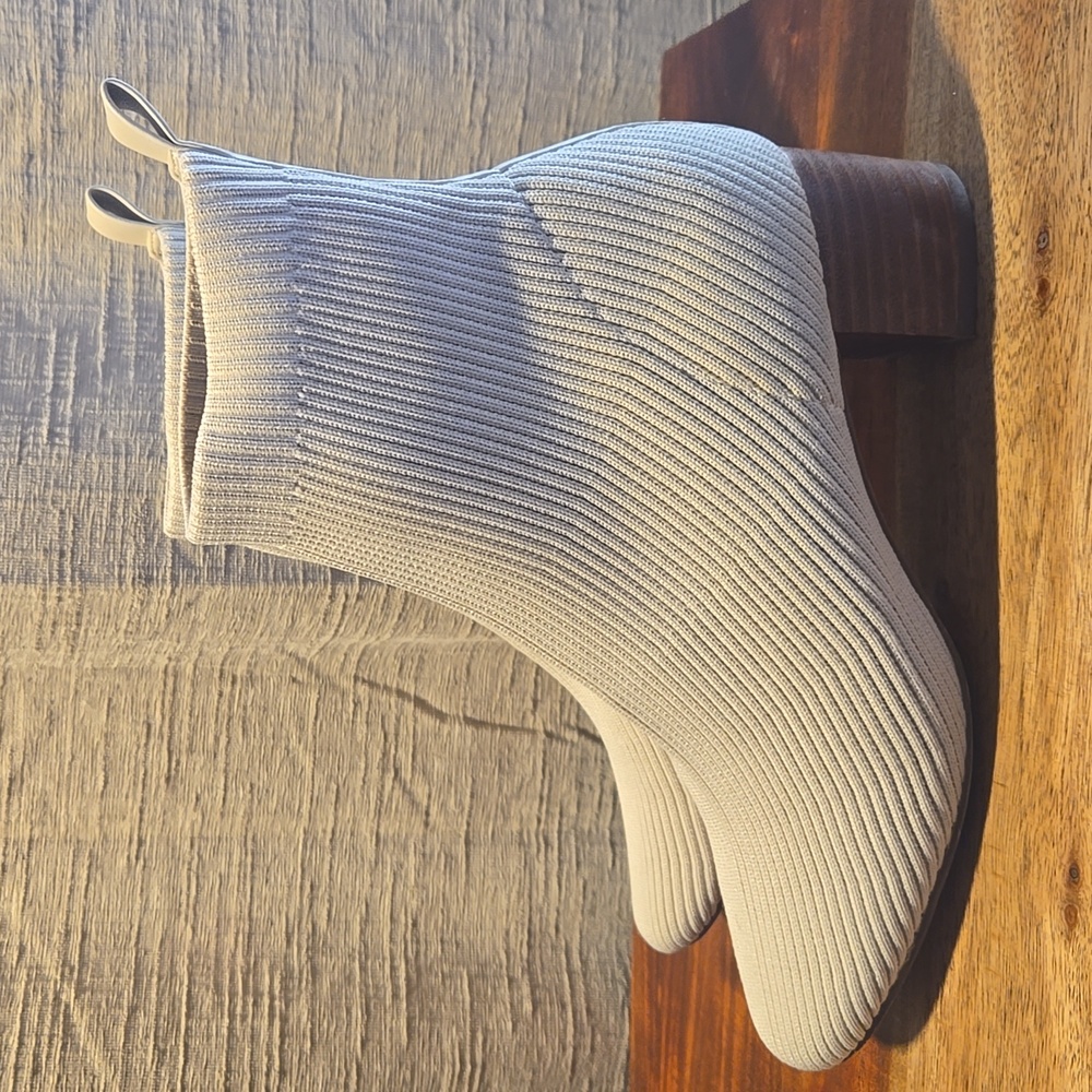 Joie Cream Ribbed Ankle Boots - Size 6.5M